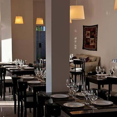 Pro Hotel Пилар Екстериор снимка