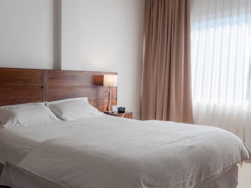 Pro Hotel Пилар Екстериор снимка