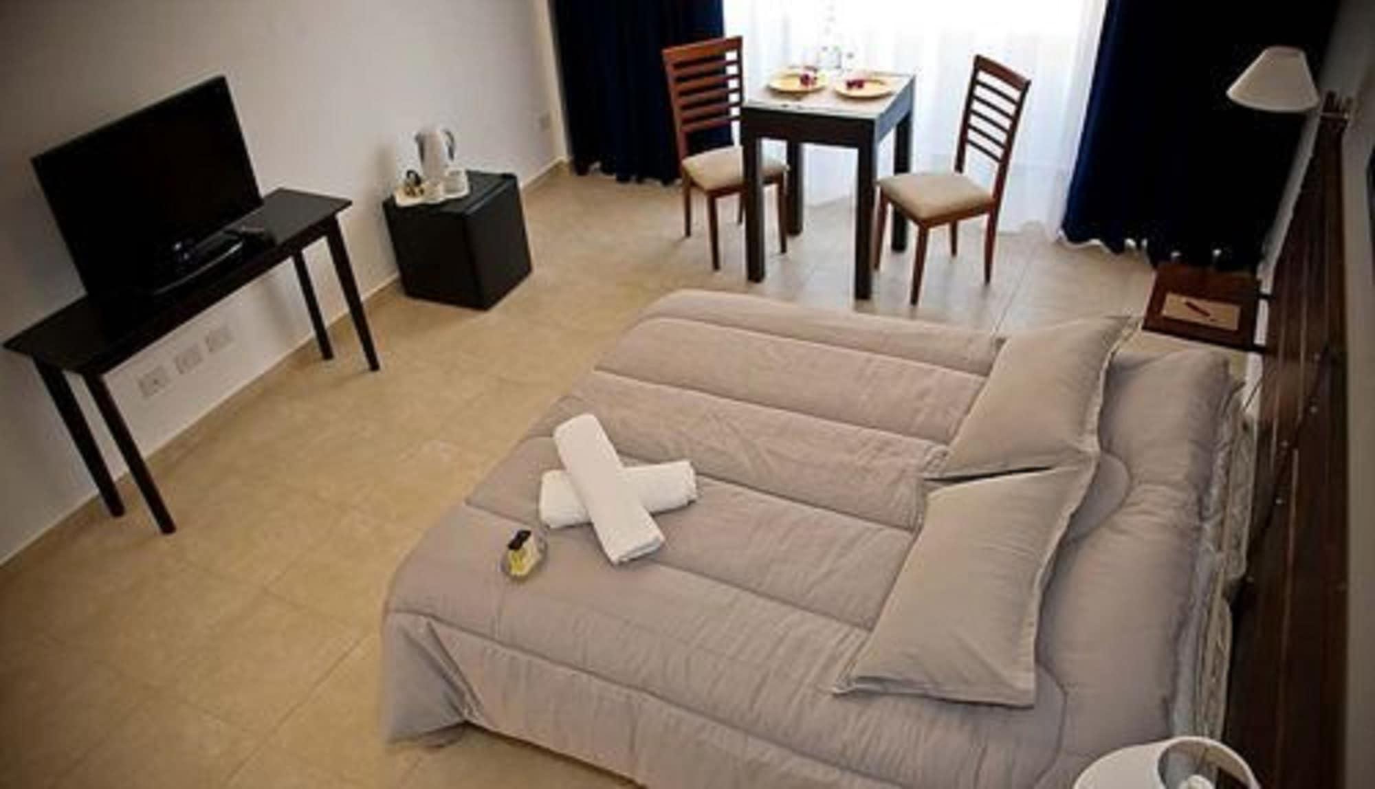 Pro Hotel Пилар Екстериор снимка