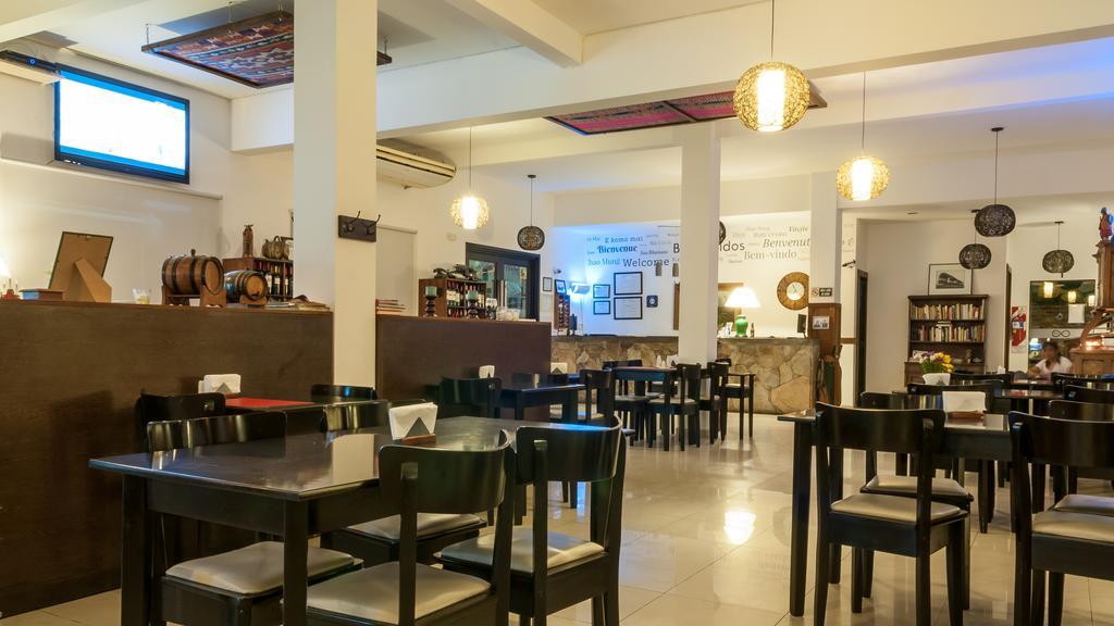 Pro Hotel Пилар Екстериор снимка