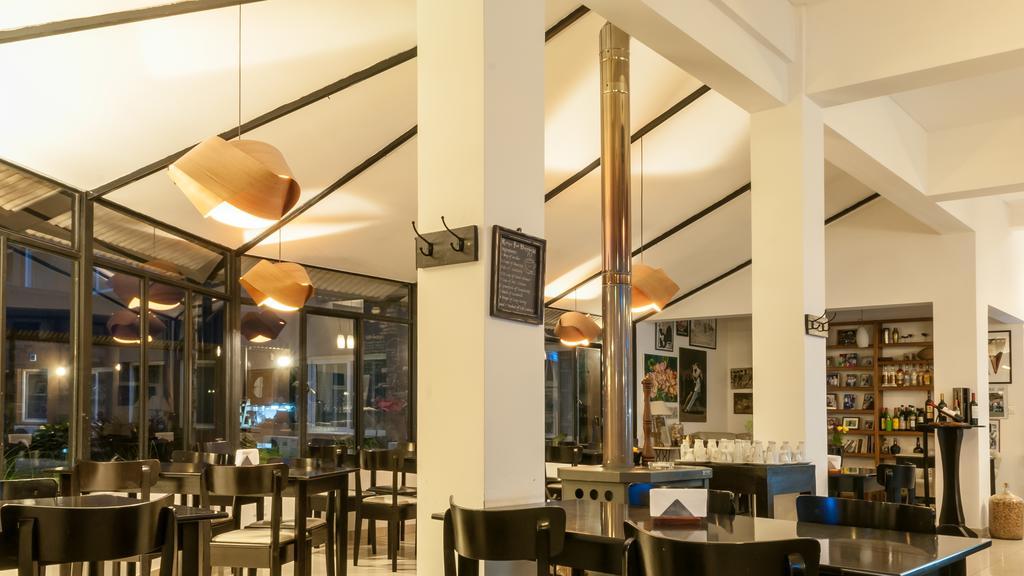 Pro Hotel Пилар Екстериор снимка