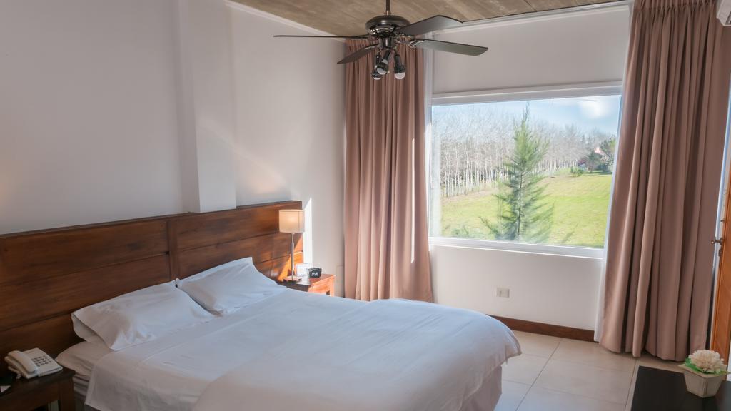 Pro Hotel Пилар Екстериор снимка