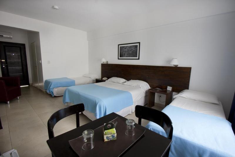 Pro Hotel Пилар Екстериор снимка